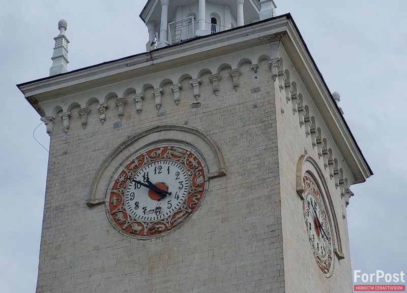 крым симферополь вокзал башня декор часы циферблат