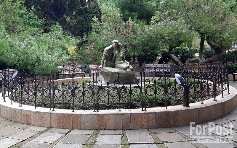 крым форос парк санаторий скульптура влюблённые