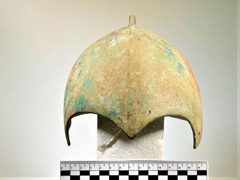 крым краснодар кавказ археология черные копатели изъятие шлем 
